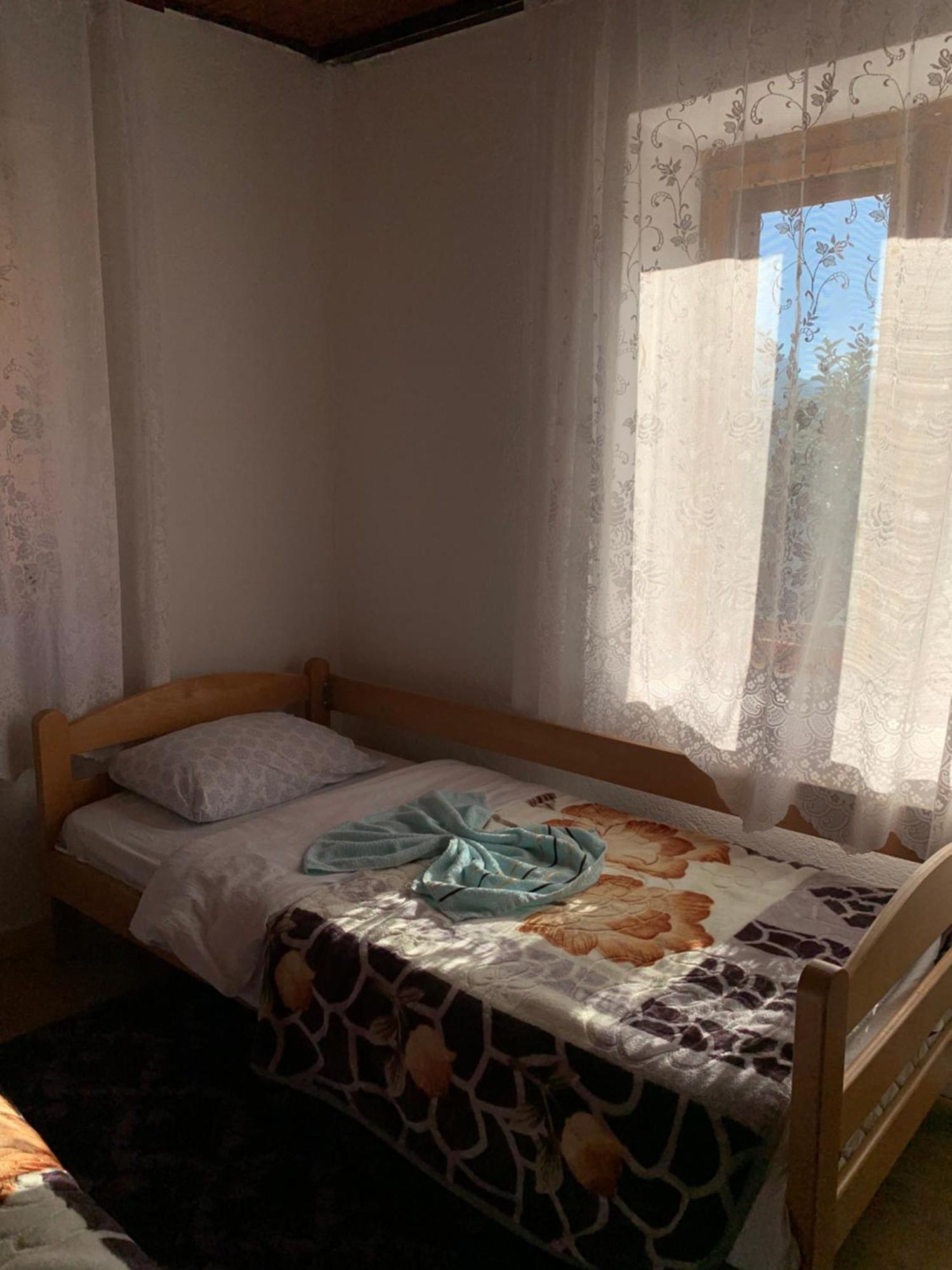 Guest House Ulaj Vusanje Luaran gambar