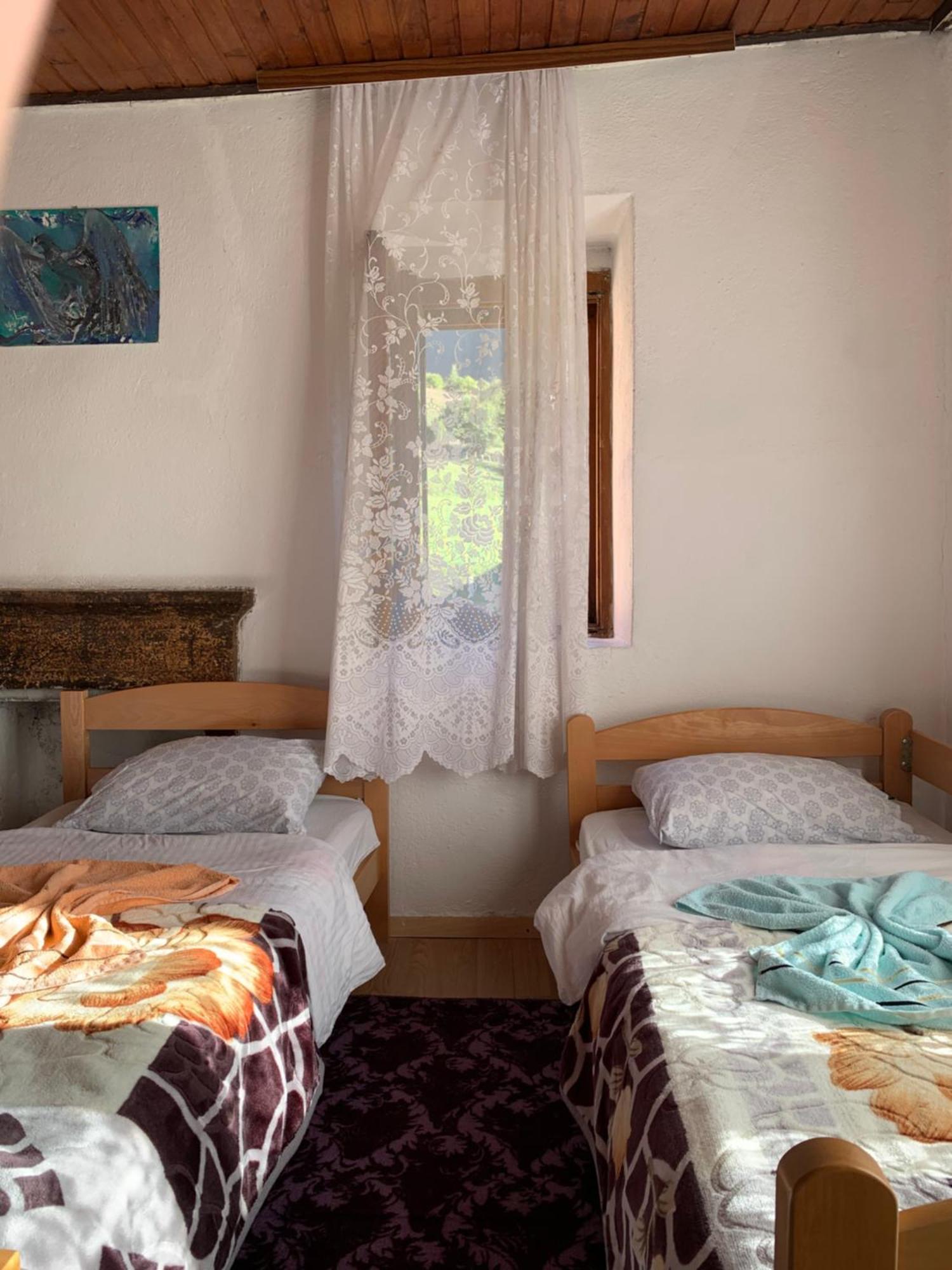 Guest House Ulaj Vusanje Luaran gambar